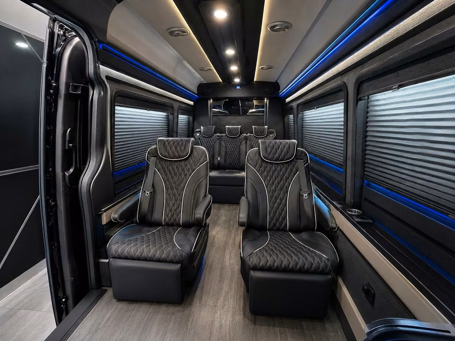 choose charterbusrentalmissionviejoca com for stress free airport arrivals back into mission viejo